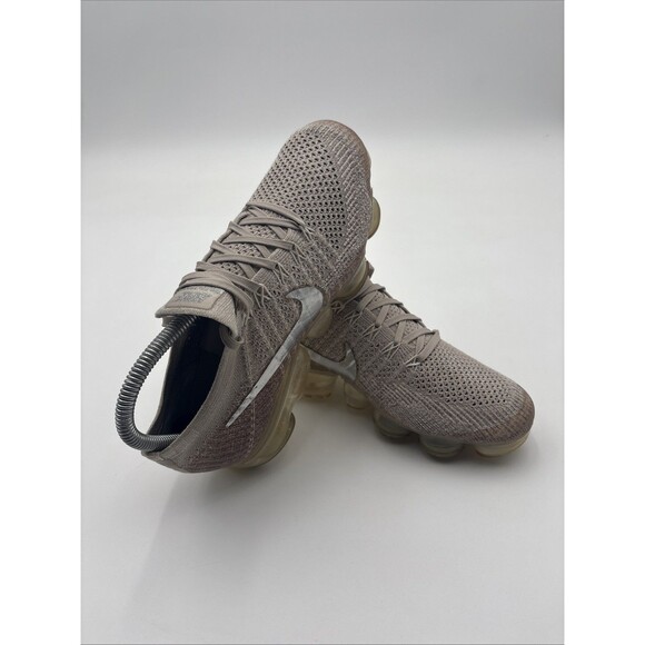 Nike Womens Air Vapormax Flyknit 849557-202 Gray Lace Up Sneaker Shoes Size 7 - Picture 4 of 8